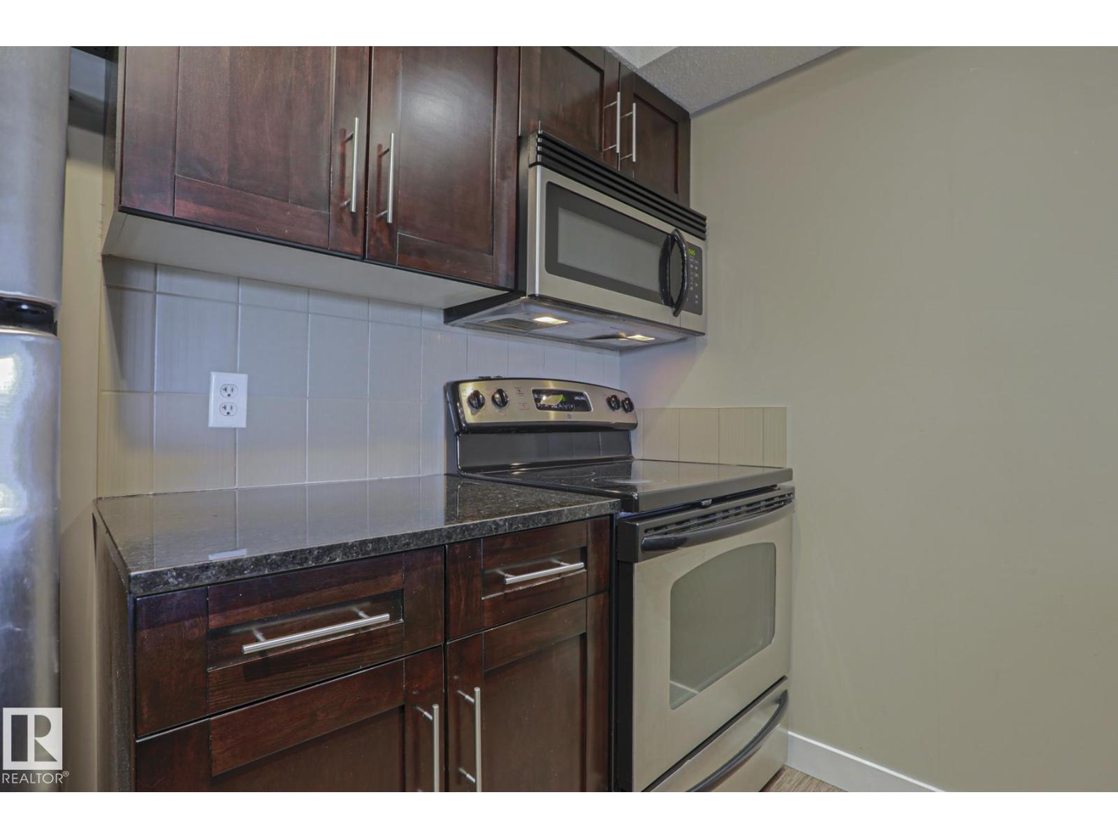#405 11804 22 AV SW SW - 13
