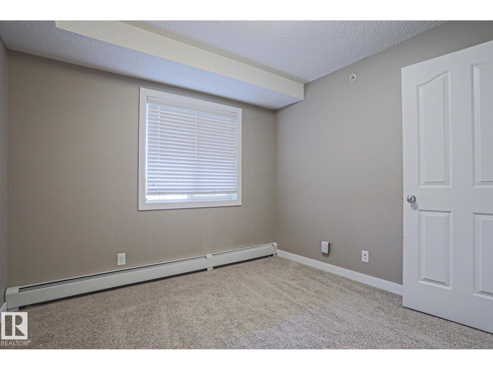 #405 11804 22 AV SW SW - 28