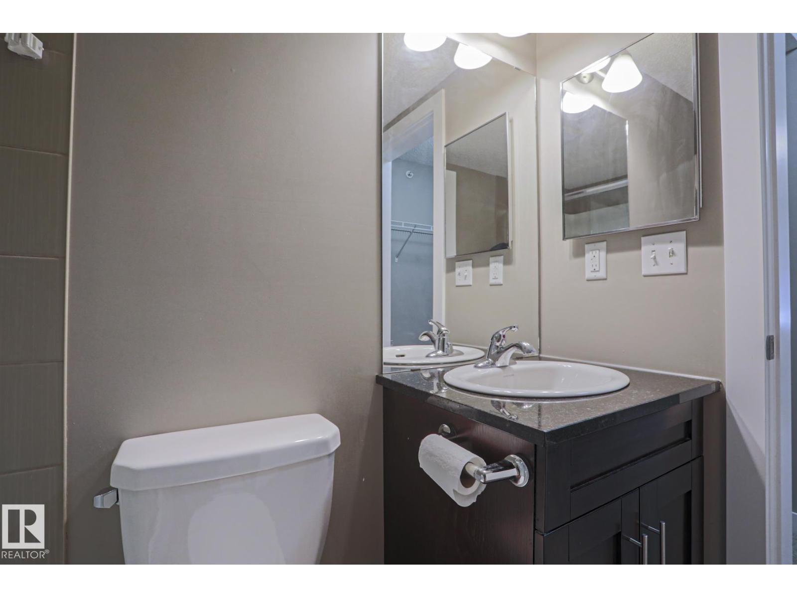 #405 11804 22 AV SW SW - 31