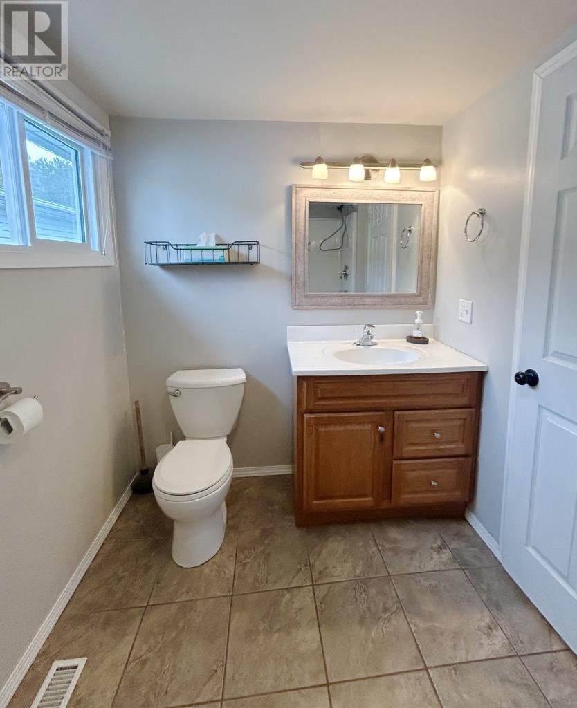 1011 Portage Avenue N - 12