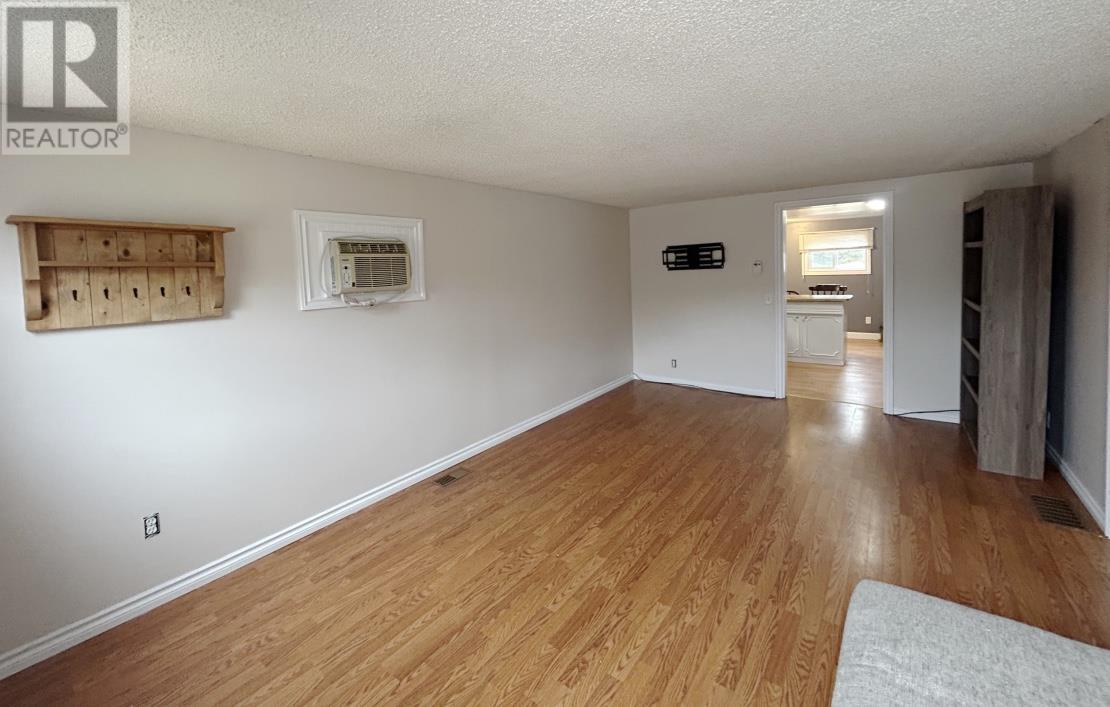 1011 Portage Avenue N - 18