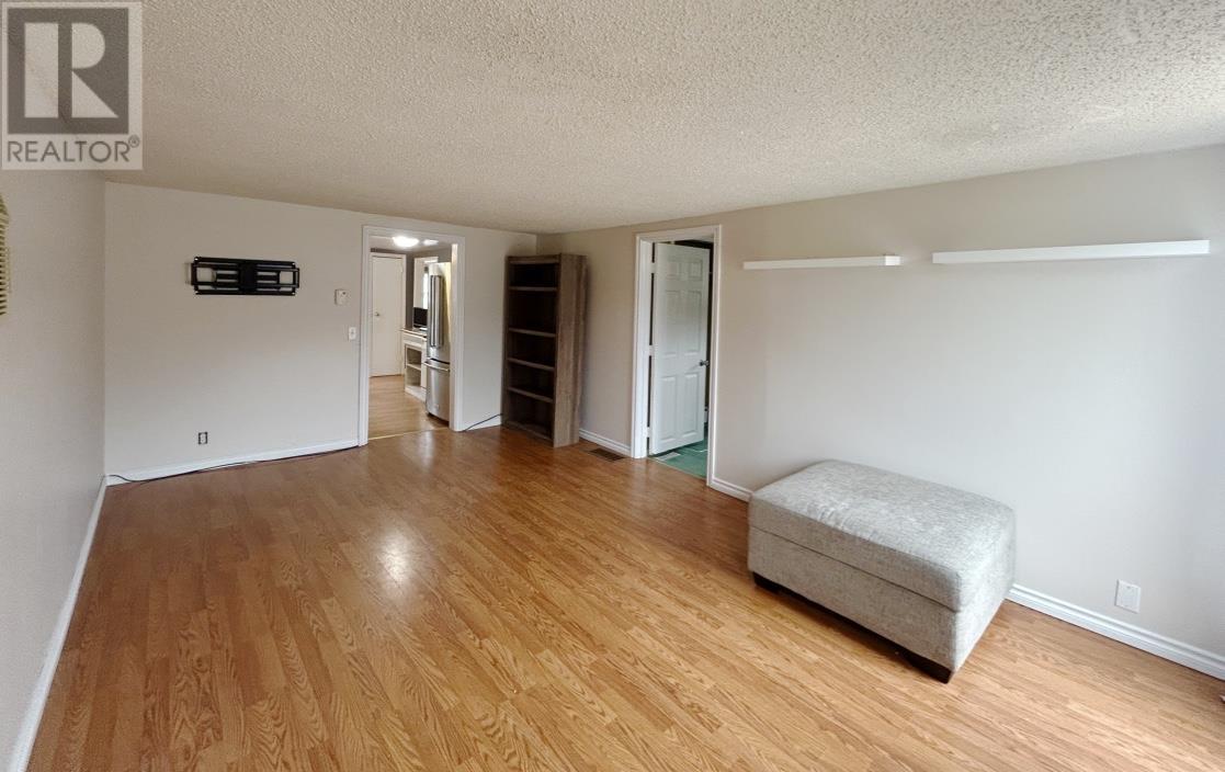 1011 Portage Avenue N - 17