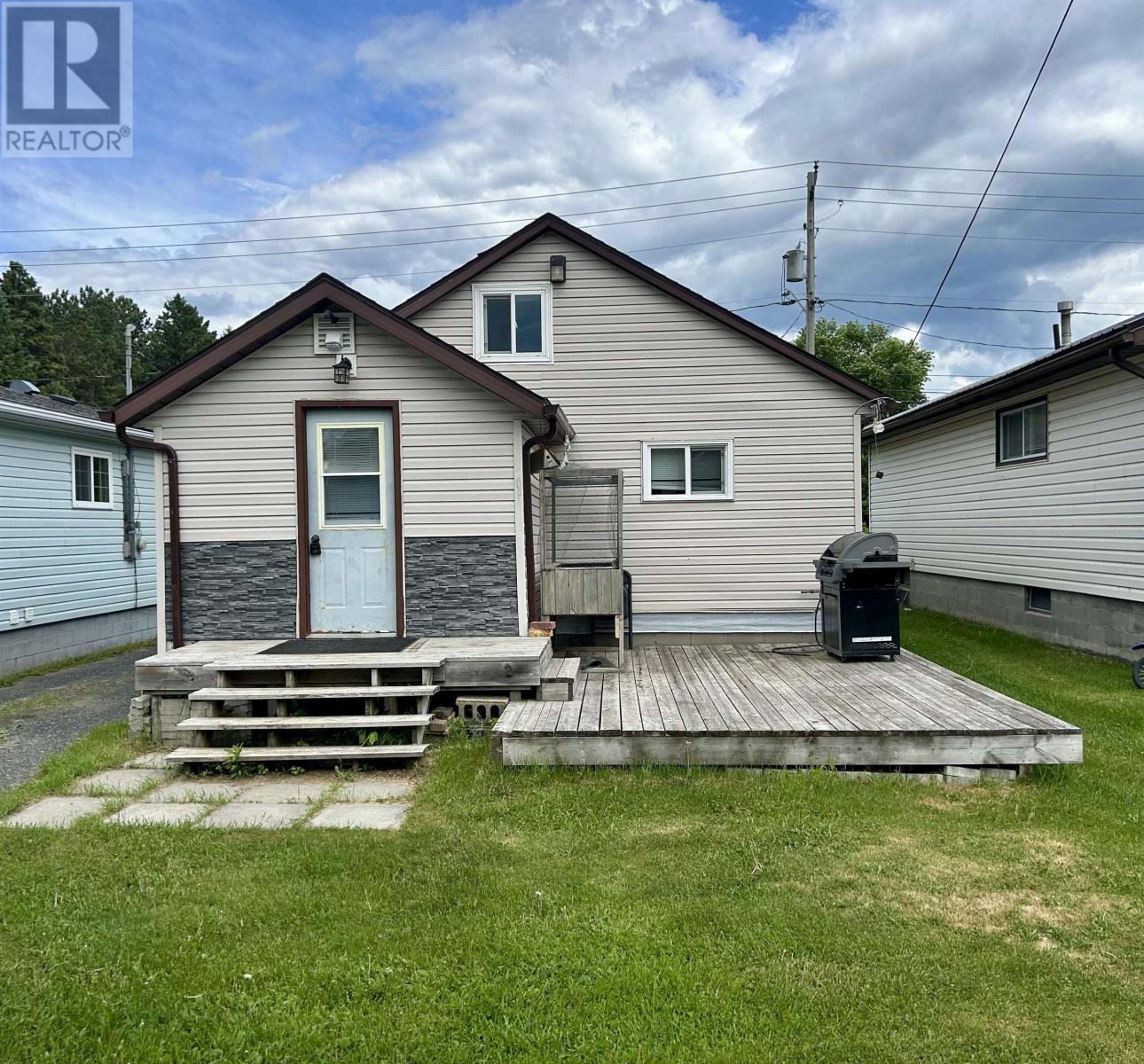 1011 Portage Avenue N - 2