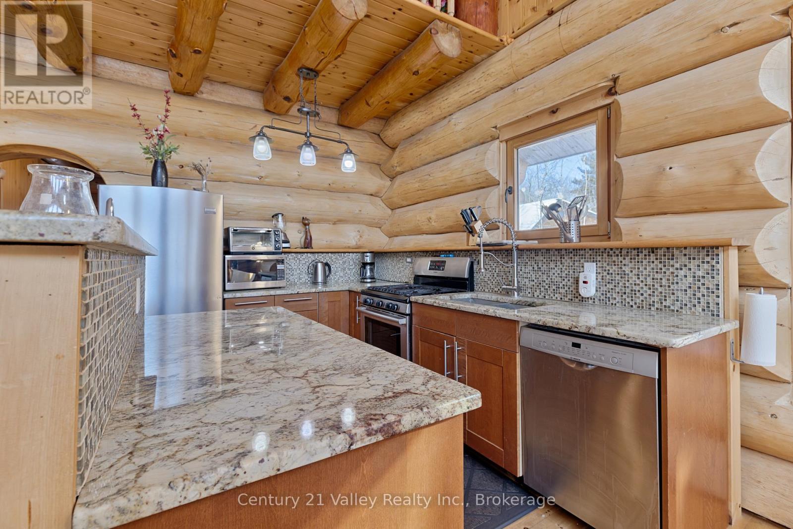 42 CRESTVIEW DRIVE - 20