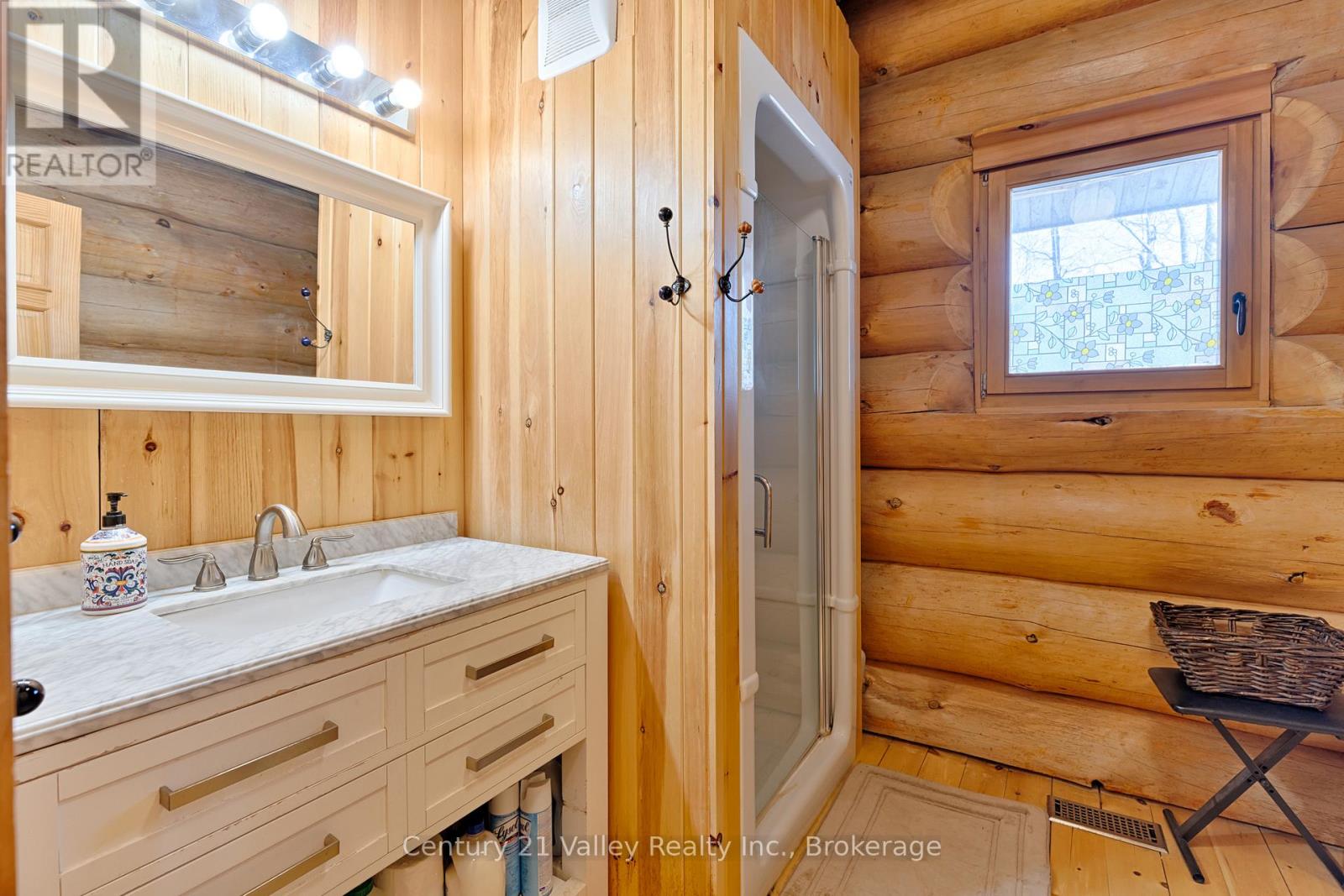 42 CRESTVIEW DRIVE - 24
