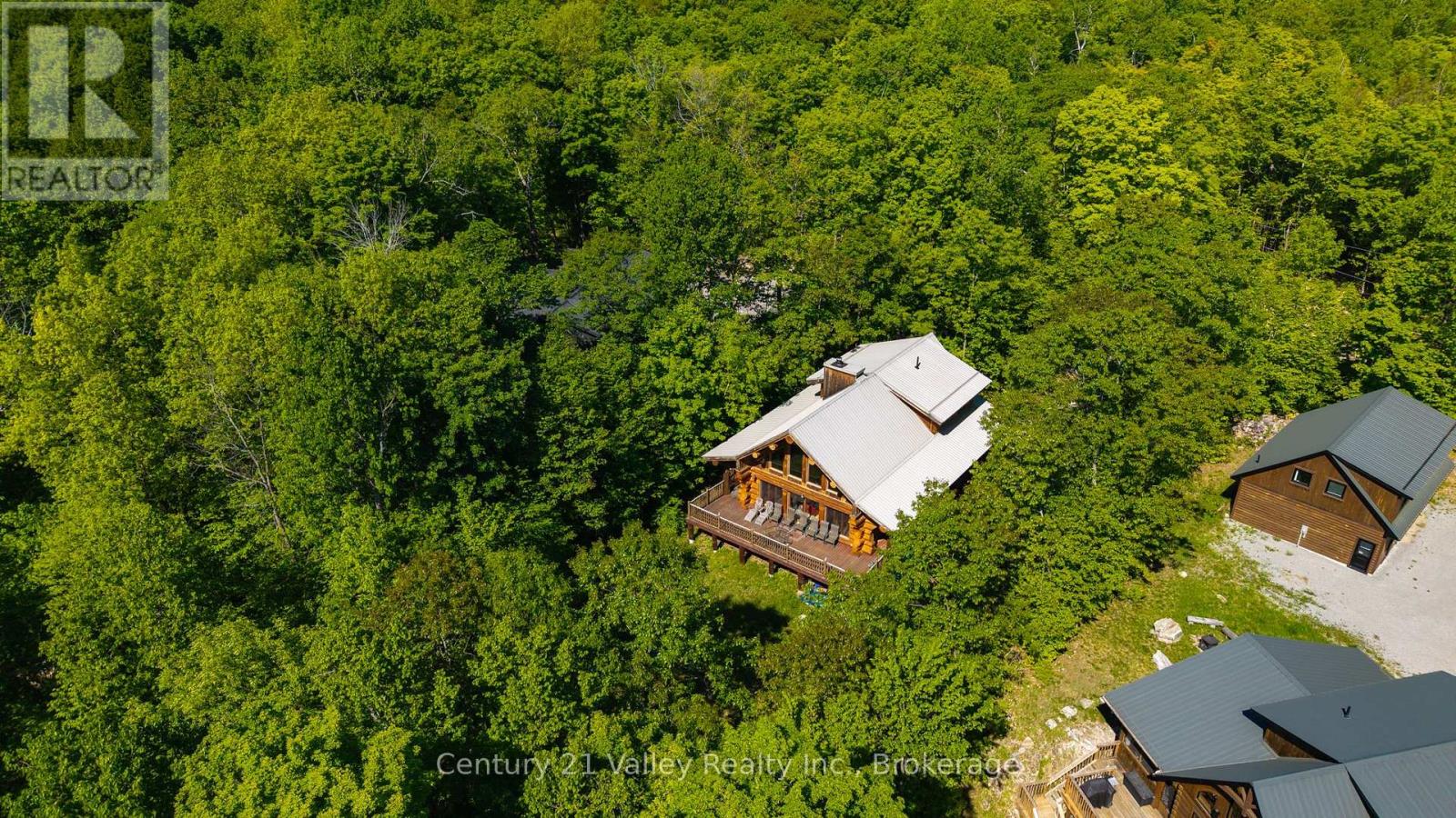 42 CRESTVIEW DRIVE - 35