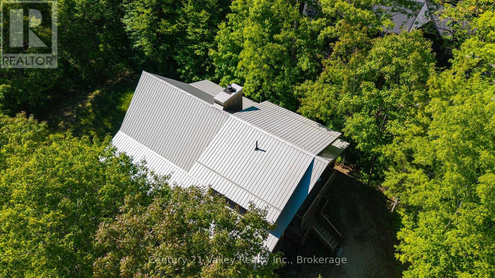 42 CRESTVIEW DRIVE - 36