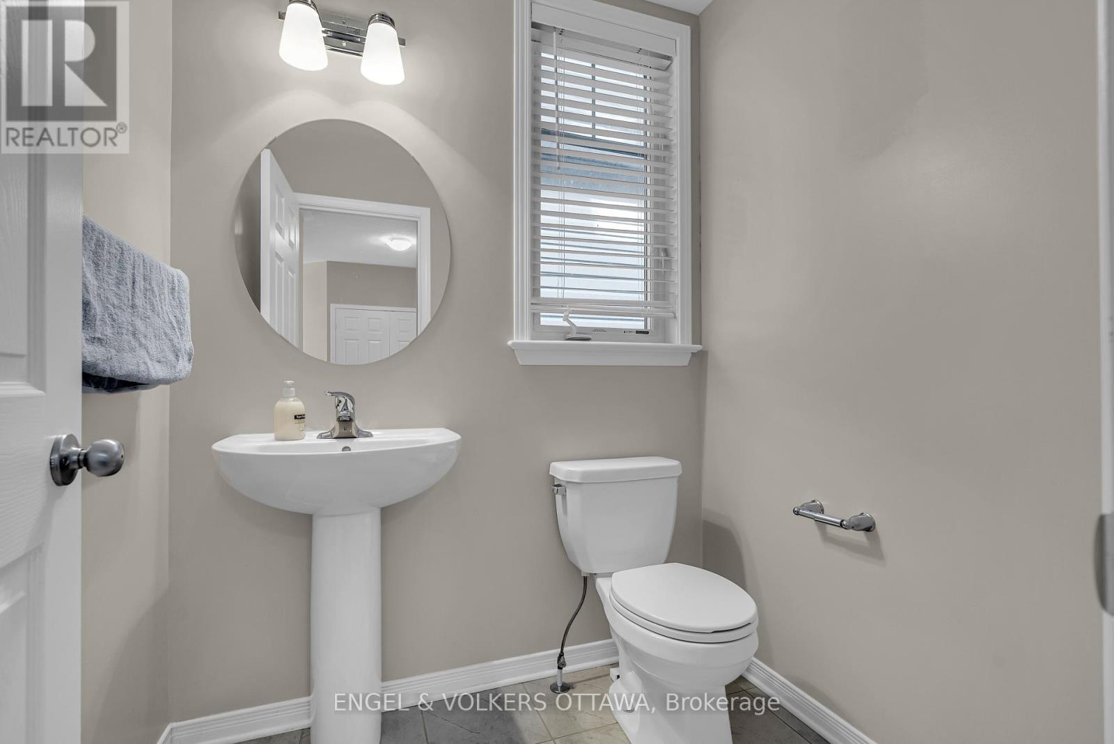 4 Bed, 4 Bath House for Rent in Ottawa – 40 TAPADERO AVENUE, Ottawa – MLS# X13435896 - Image 13