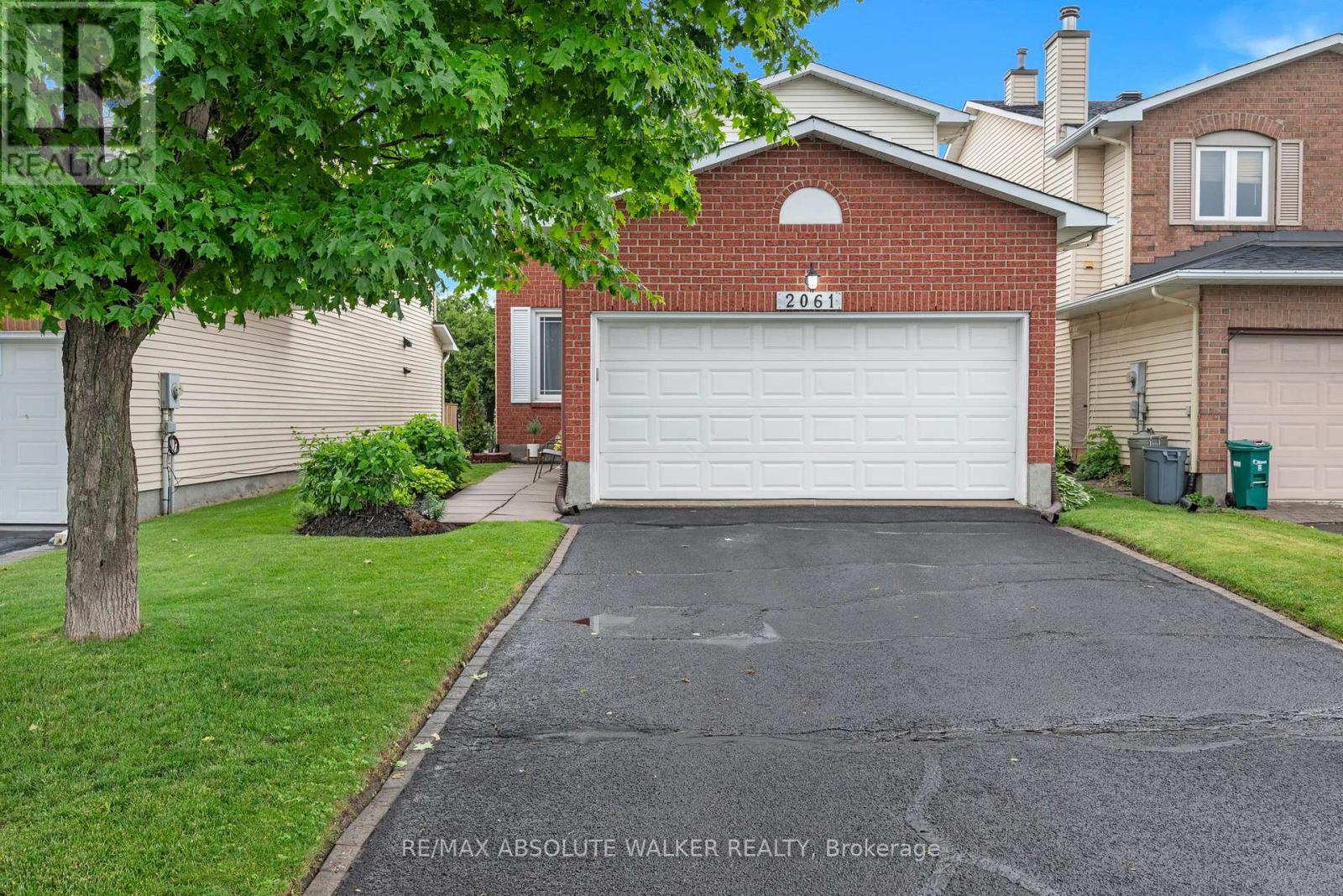 2061 LEGRAND CRESCENT - 1