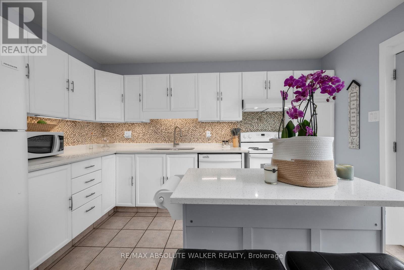 2061 LEGRAND CRESCENT - 15