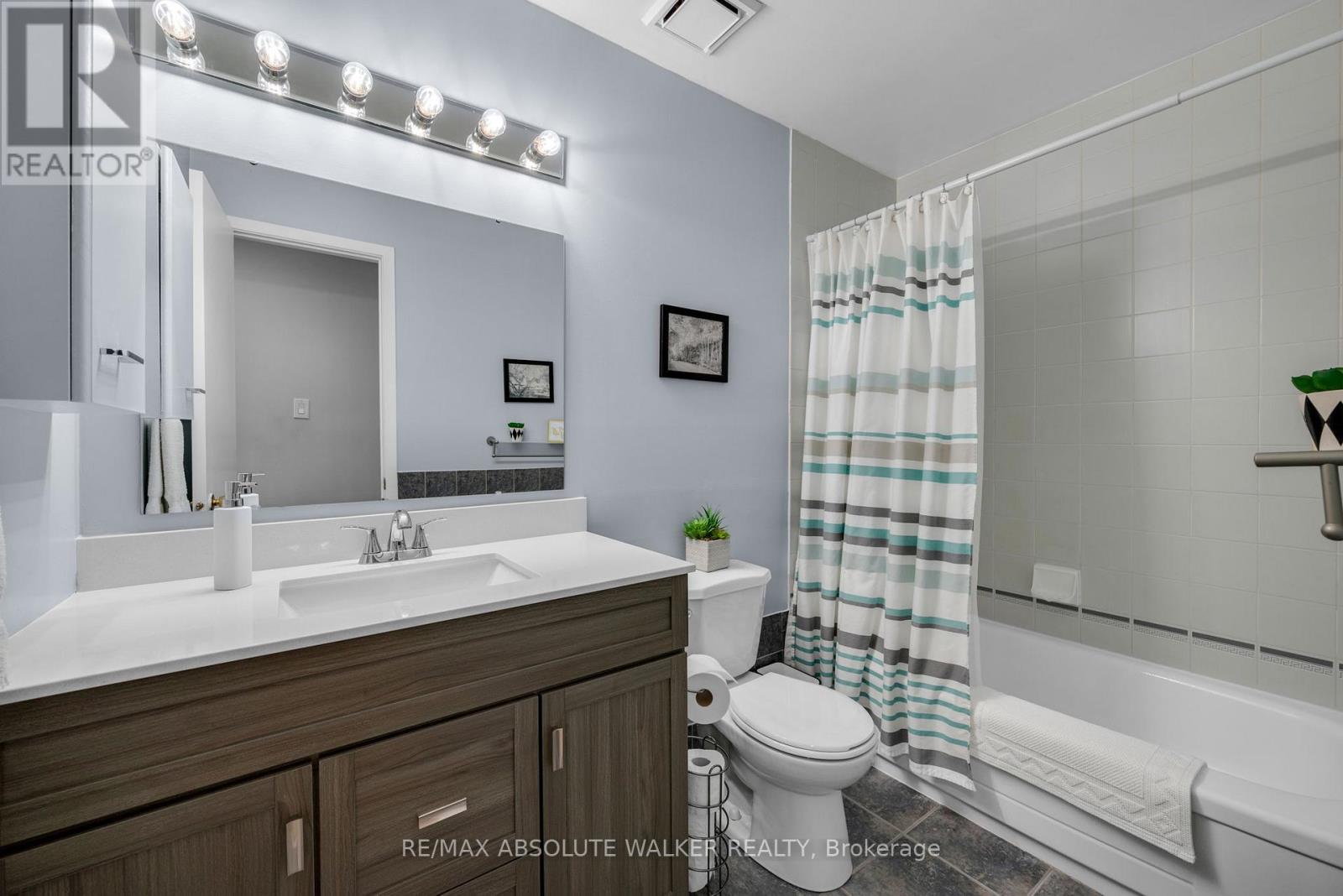 2061 LEGRAND CRESCENT - 25