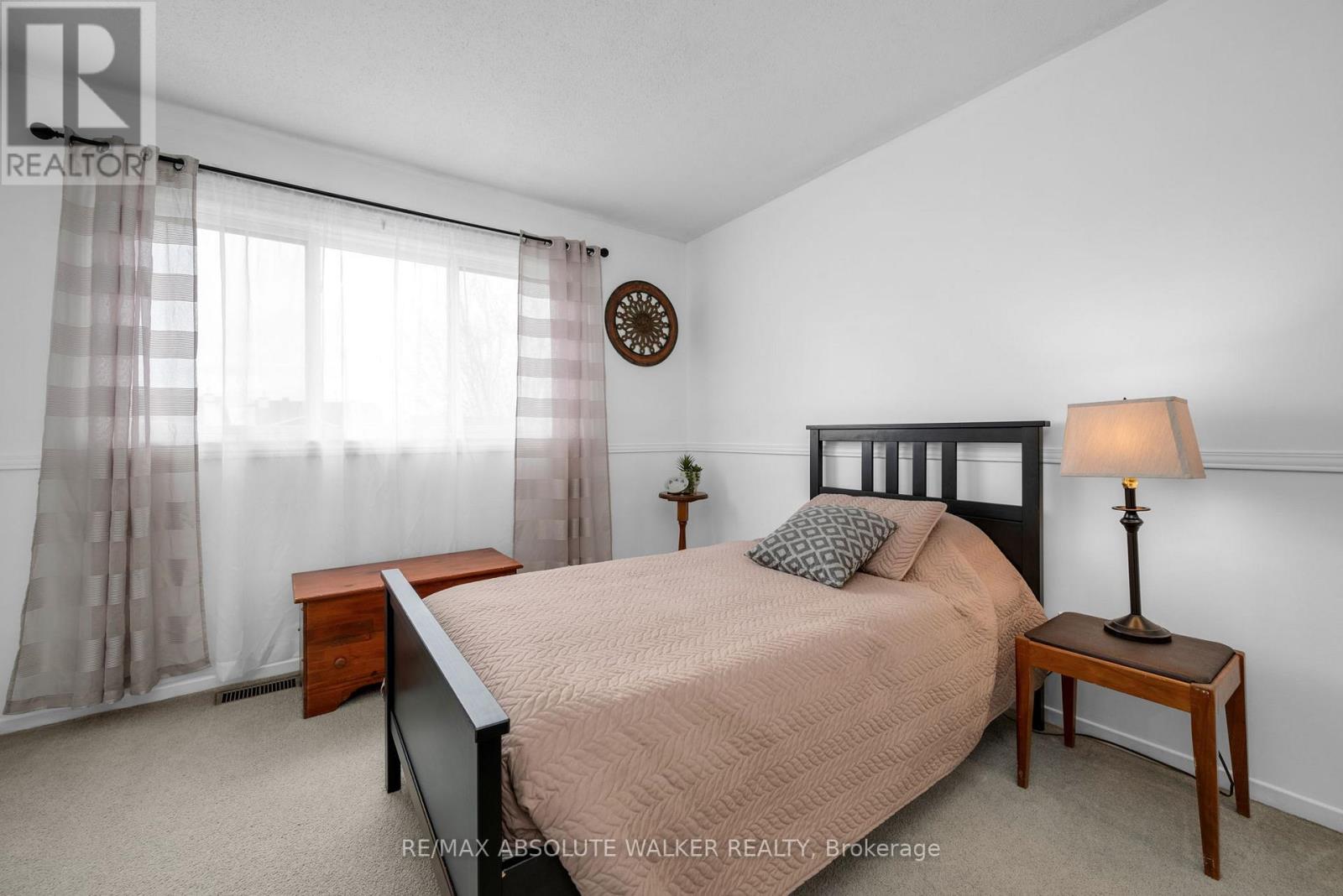 2061 LEGRAND CRESCENT - 28