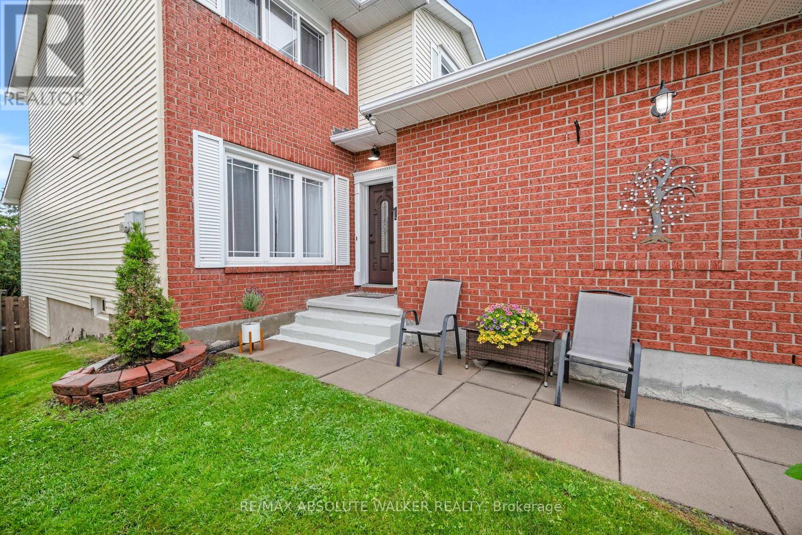 2061 LEGRAND CRESCENT - 3