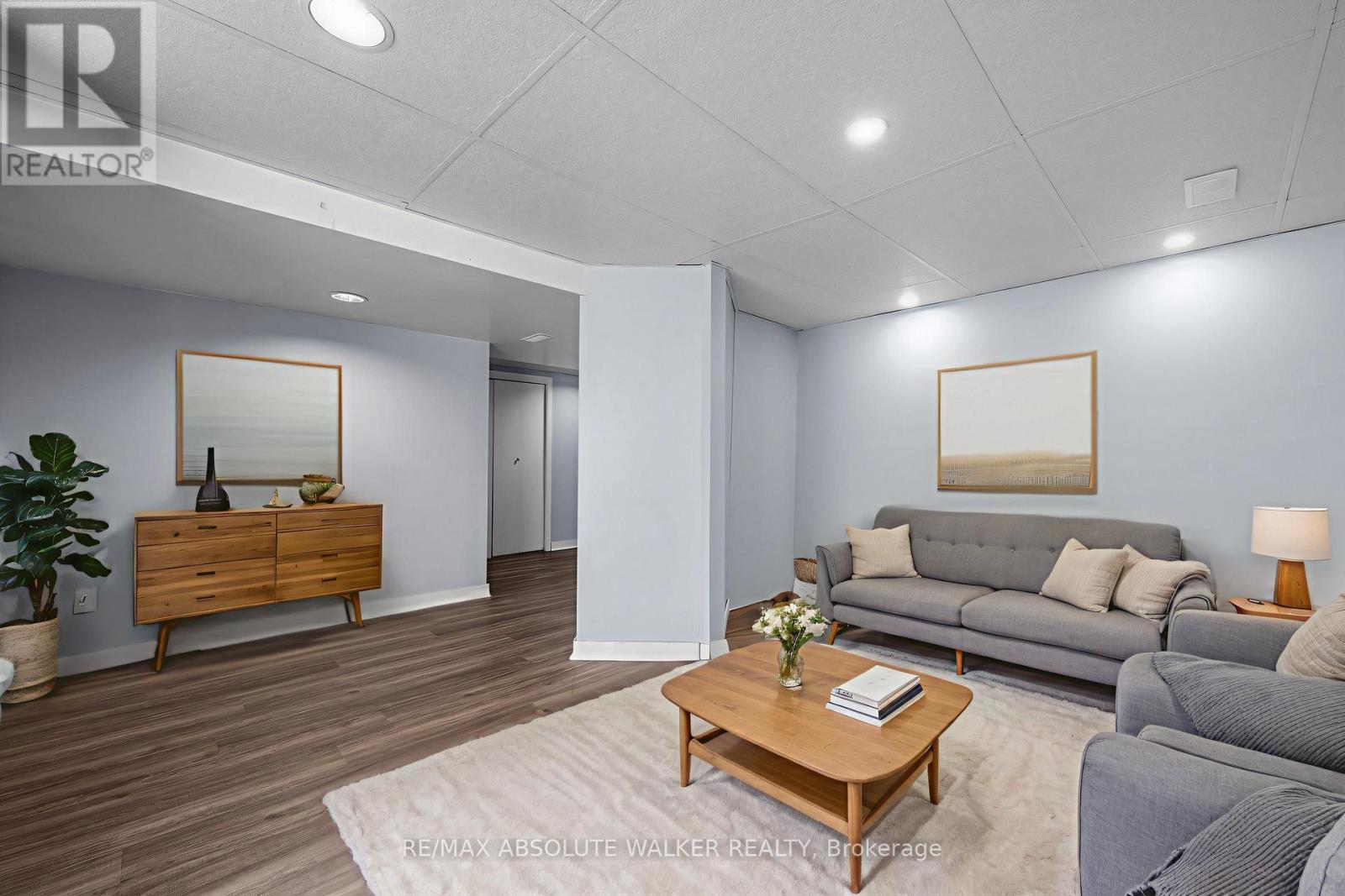 2061 LEGRAND CRESCENT - 31