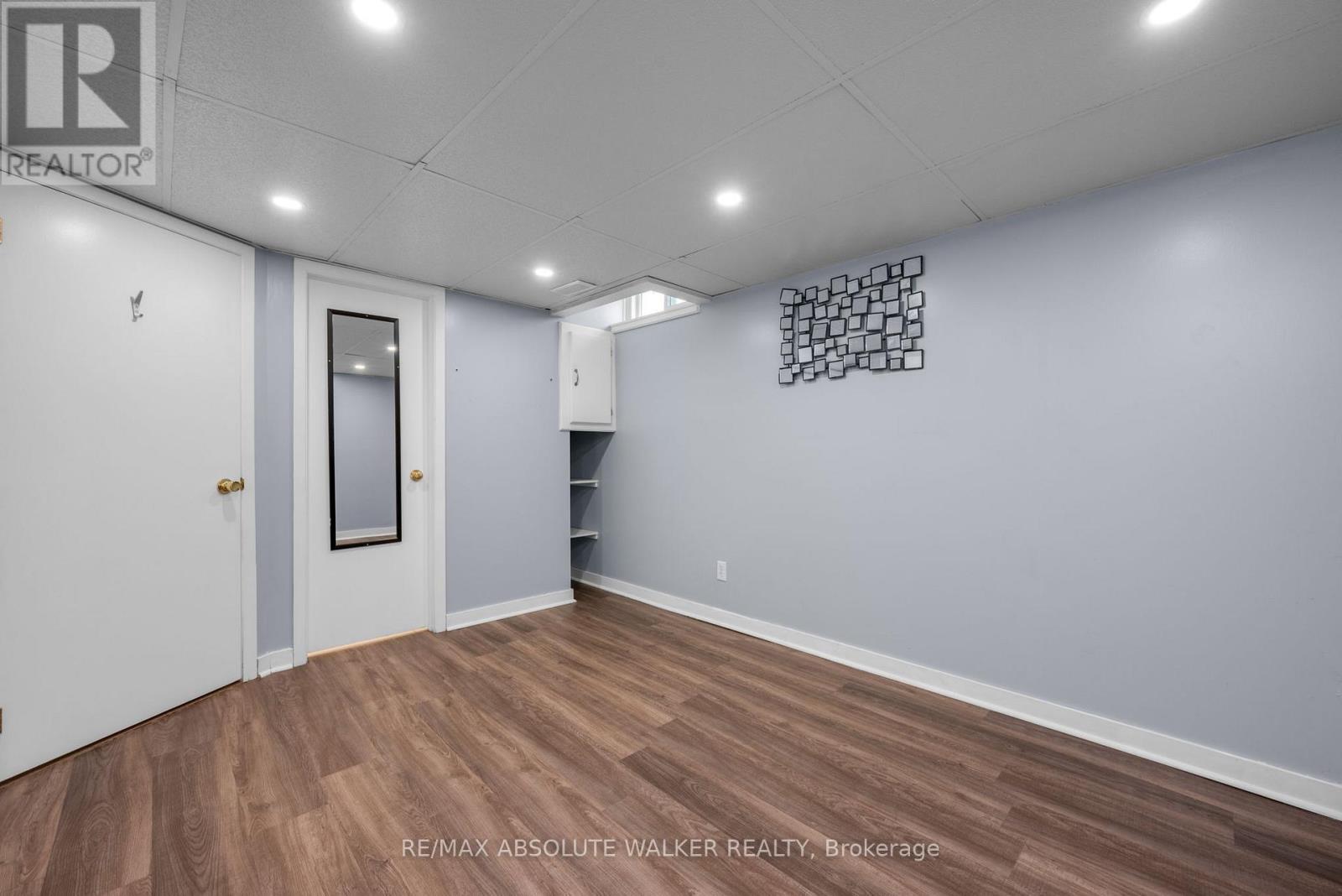 2061 LEGRAND CRESCENT - 37