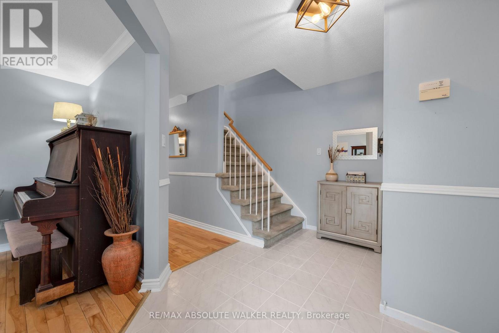 2061 LEGRAND CRESCENT - 4