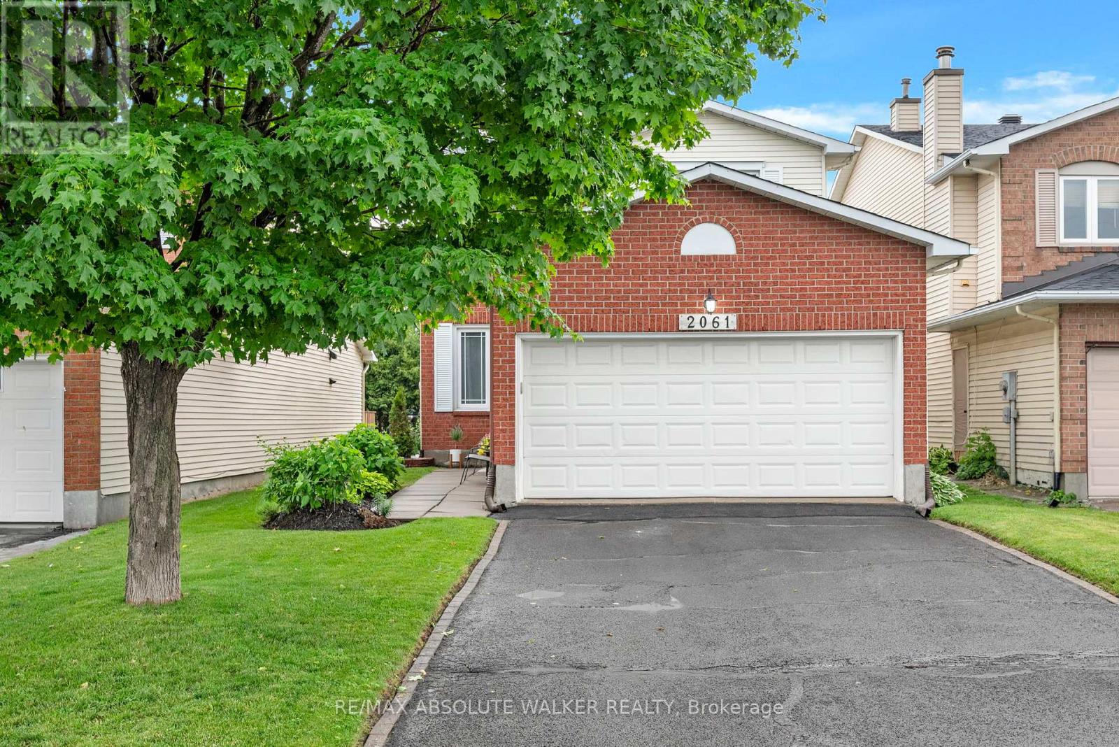 2061 LEGRAND CRESCENT - 45