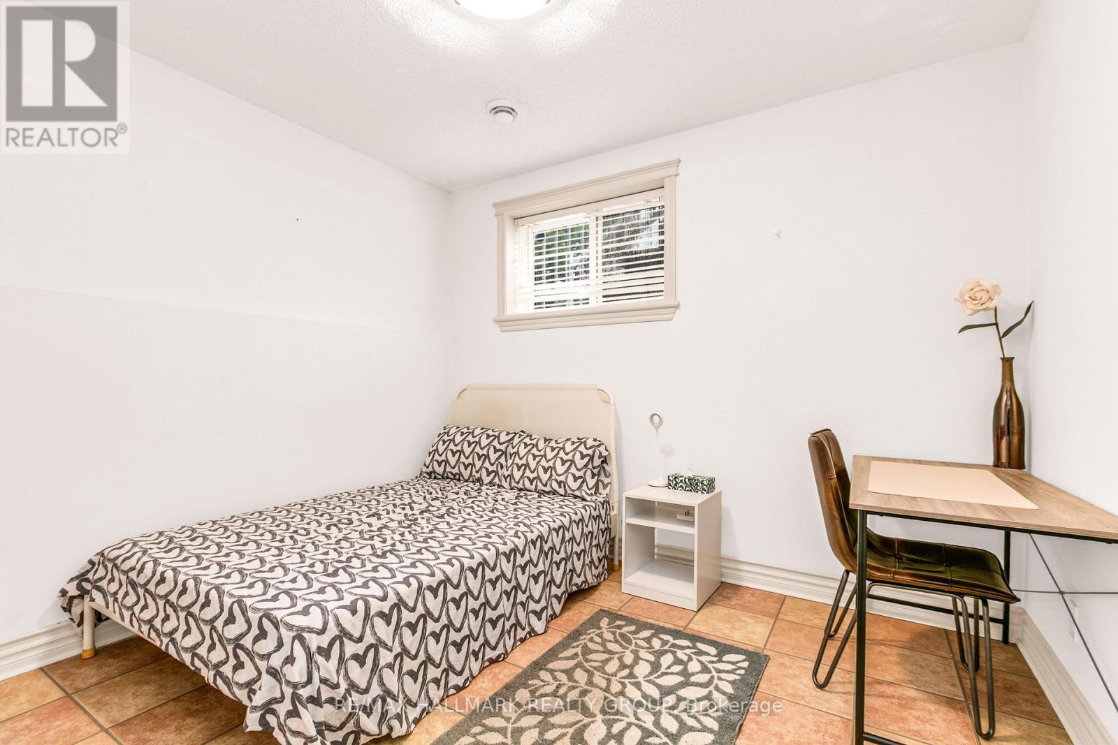 2051 FRANK BENDER STREET - 22