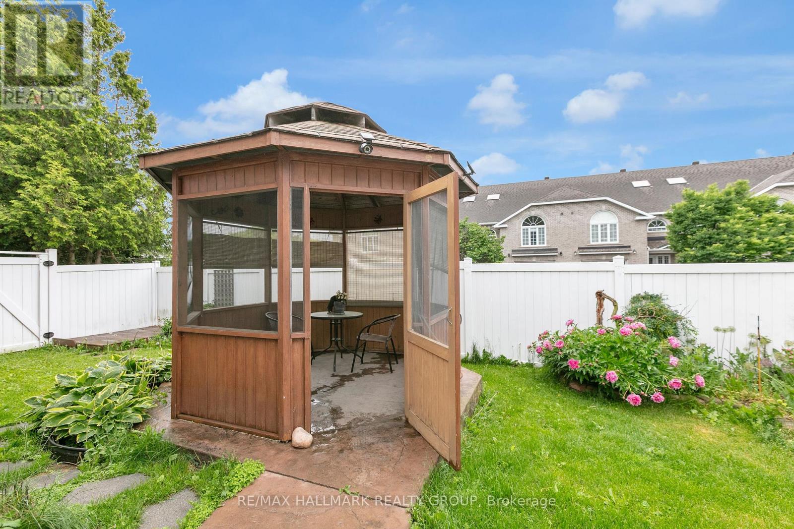 2051 FRANK BENDER STREET - 29