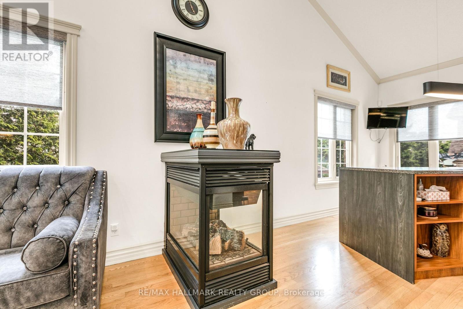 2051 FRANK BENDER STREET - 4