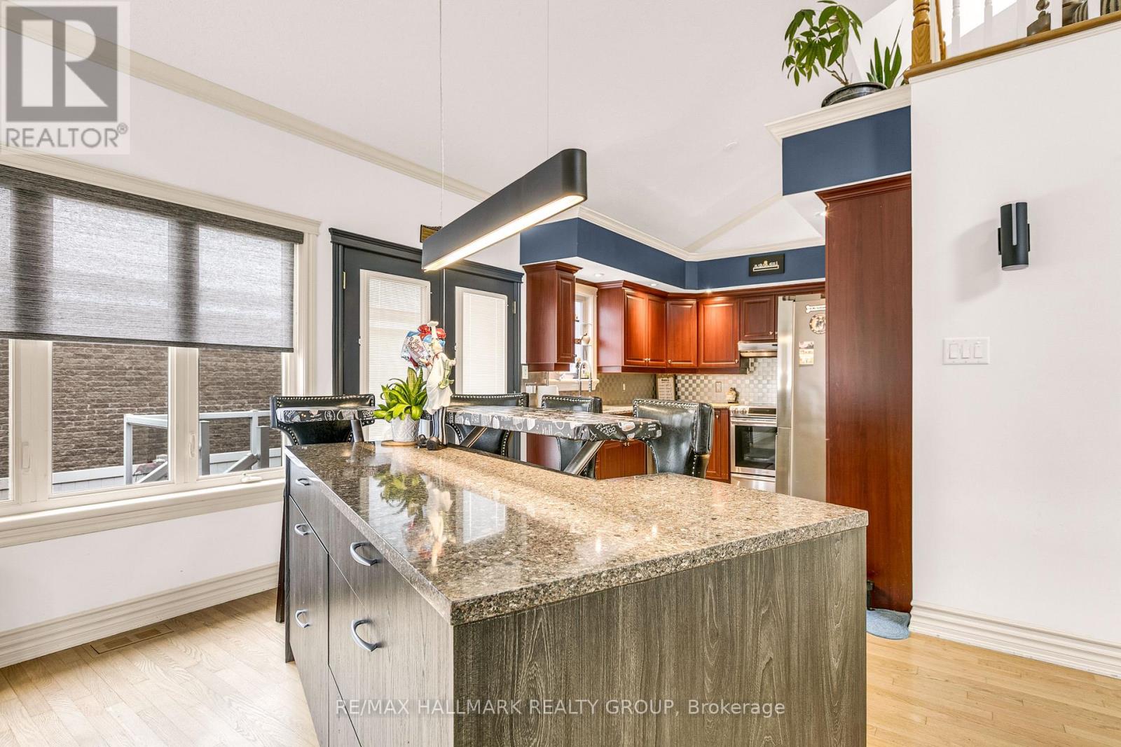 2051 FRANK BENDER STREET - 8