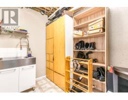 2051 Frank Bender Street, Ottawa, ON K1C1M7 Photo 24