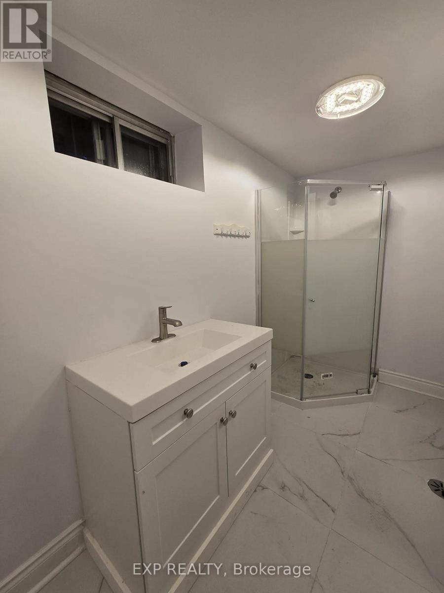 2 Bed, 1 Bath Multi-Family for Rent in Ottawa – B – 20 NEWHAVEN STREET, Ottawa – MLS# X13436010 - Image 9