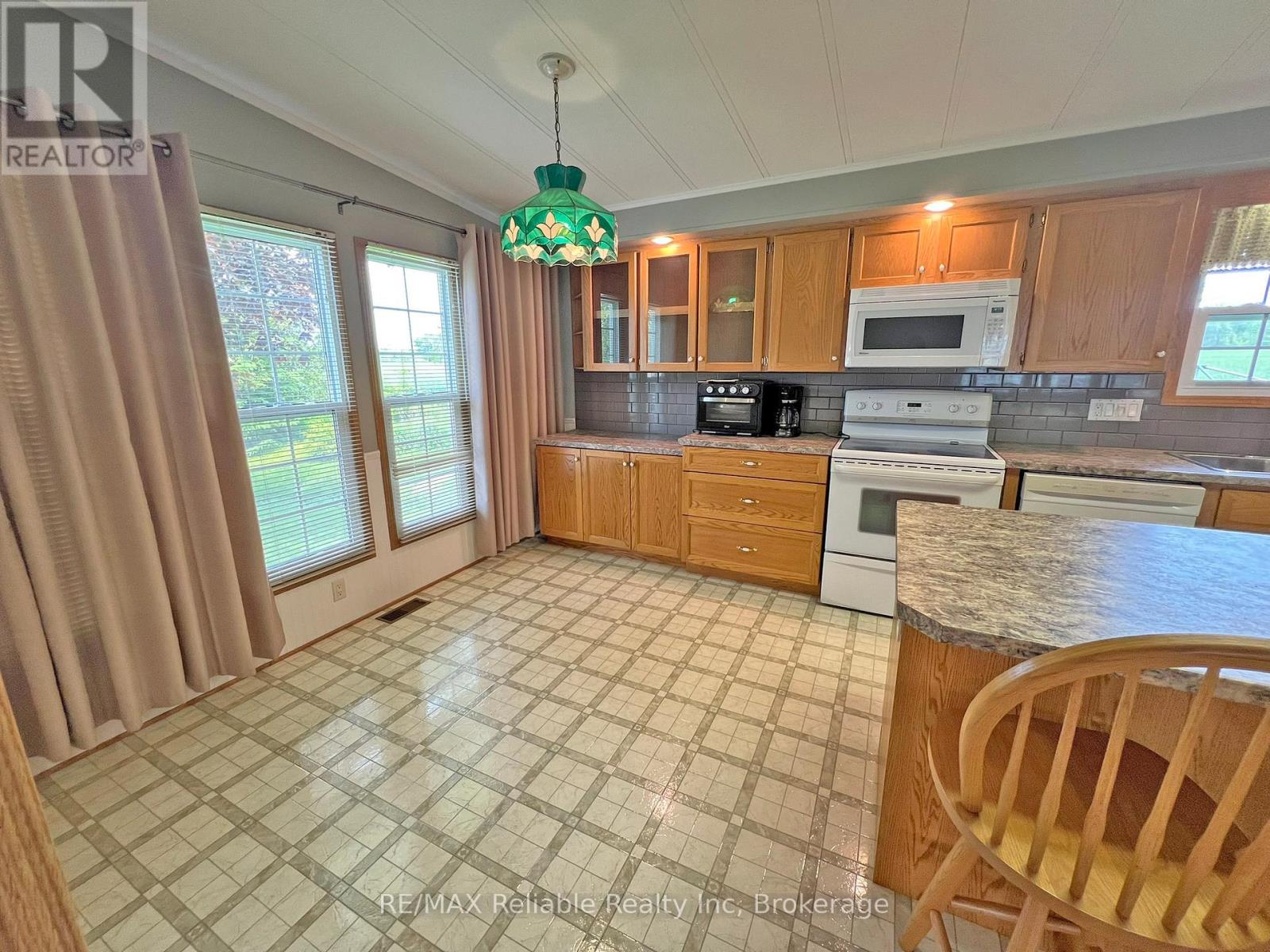 144 SANDBAGGER CRESCENT - 10