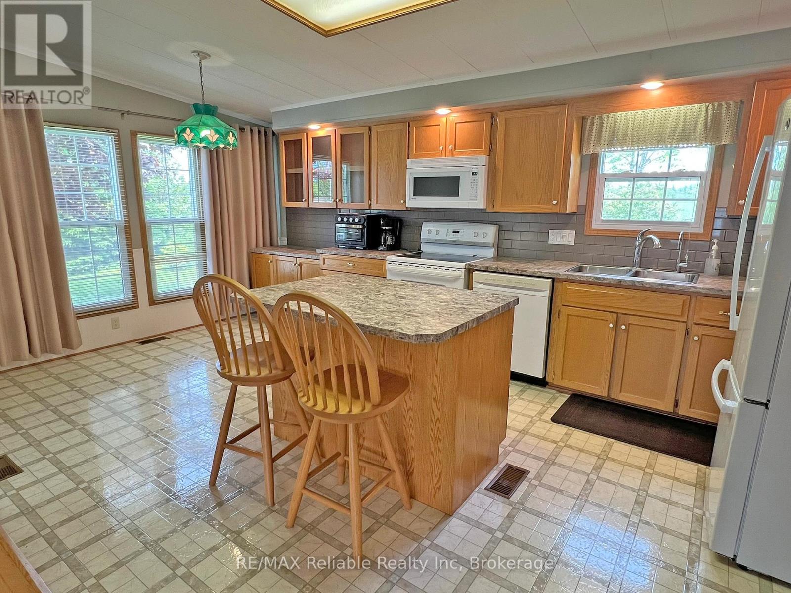 144 SANDBAGGER CRESCENT - 9