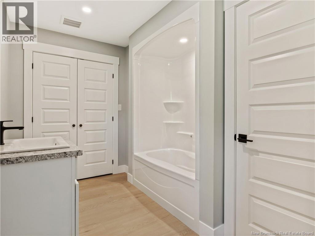 1141 Royal - 11
