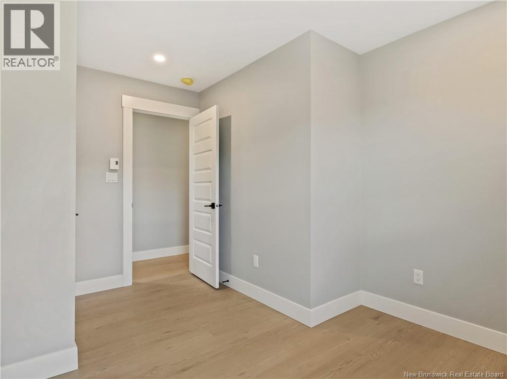 1141 Royal - 9