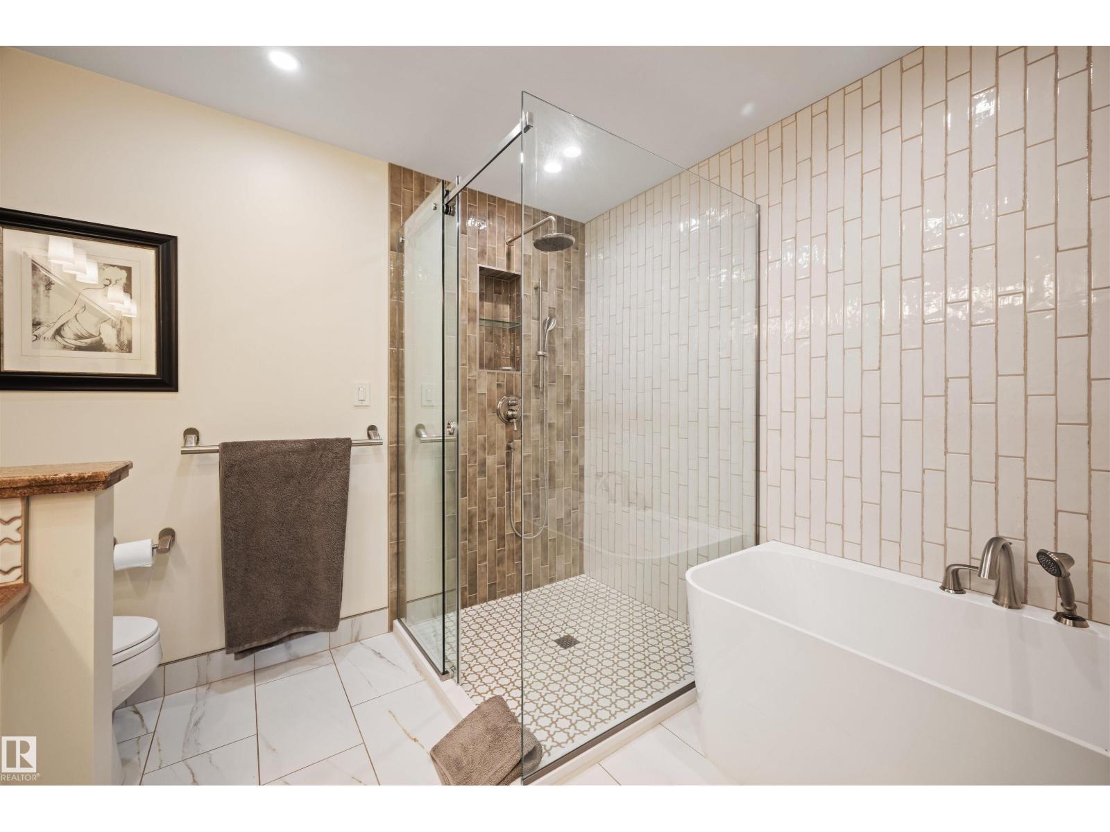 111 FAIRWAY DR NW — photo 23