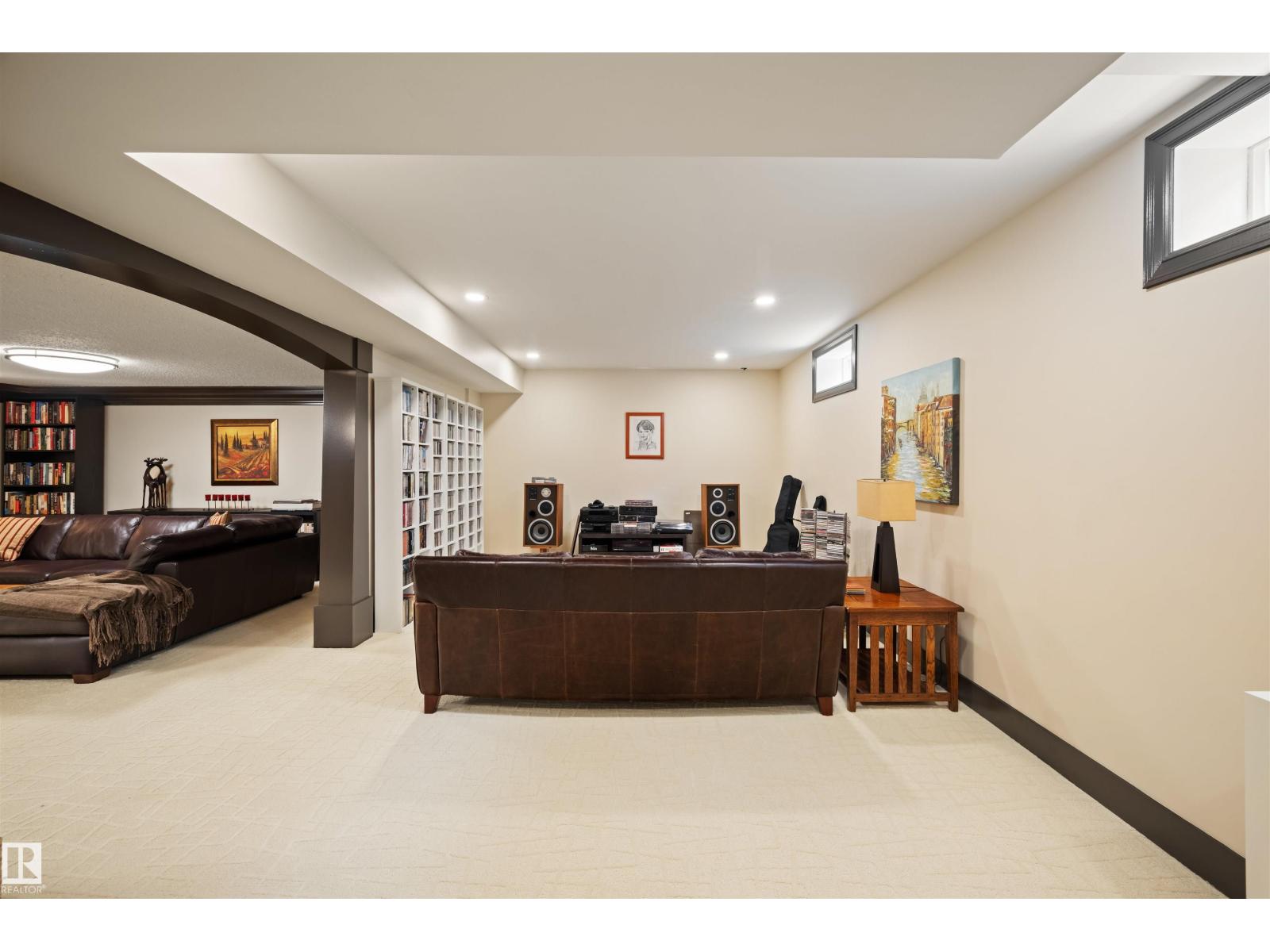 111 FAIRWAY DR NW — photo 33