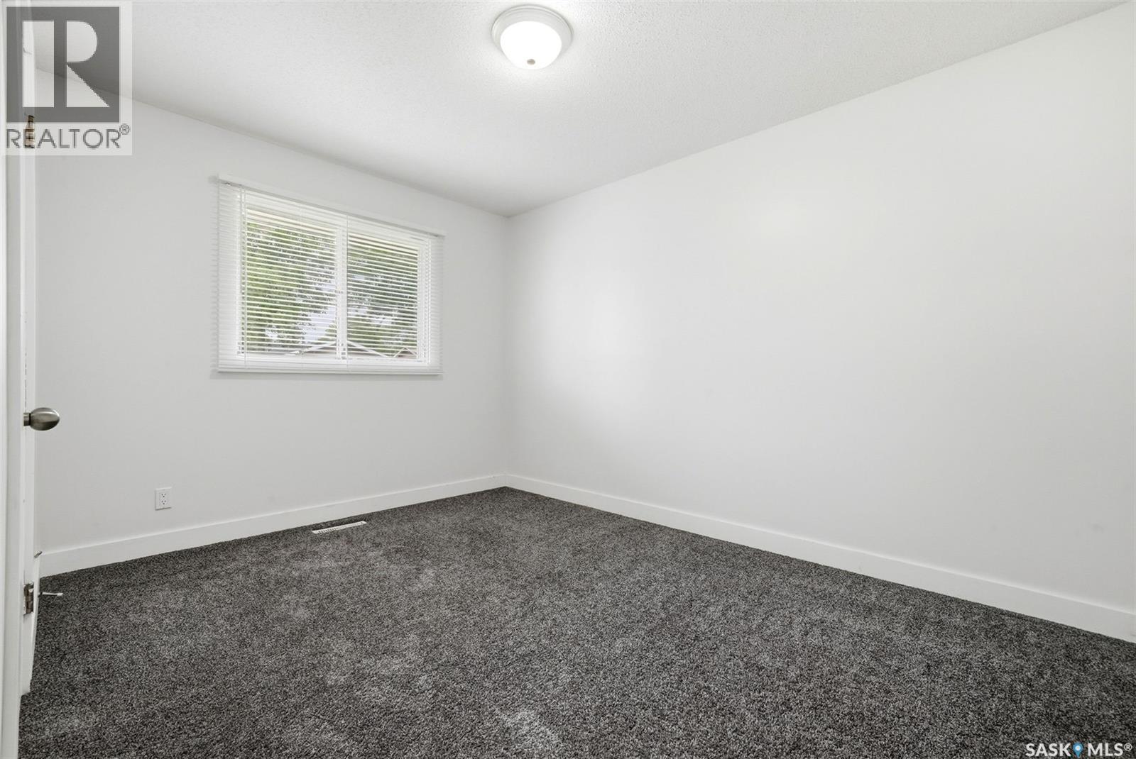 134 Ellison CRESCENT — photo 17