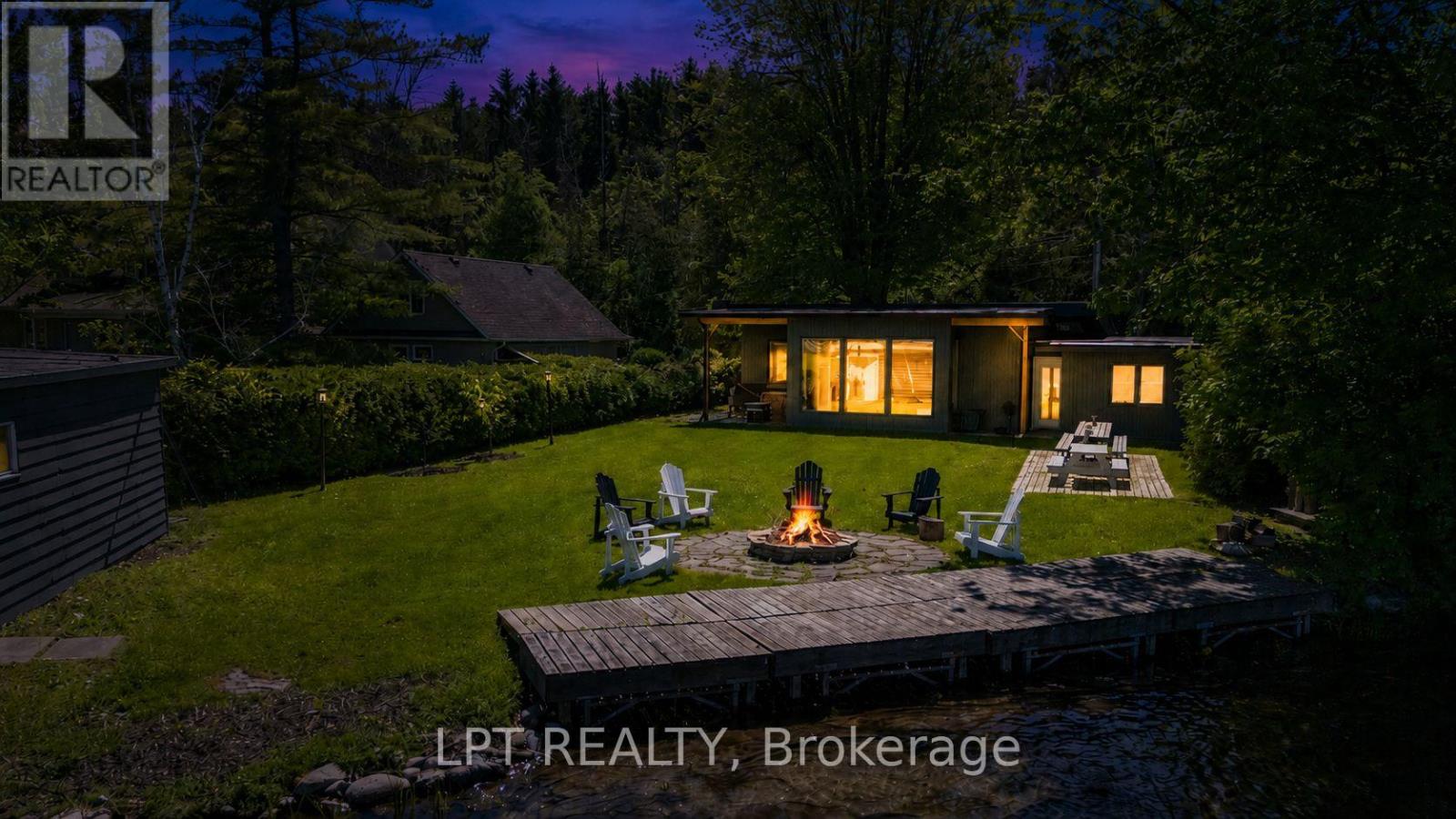Lakeside Living At Its Finest