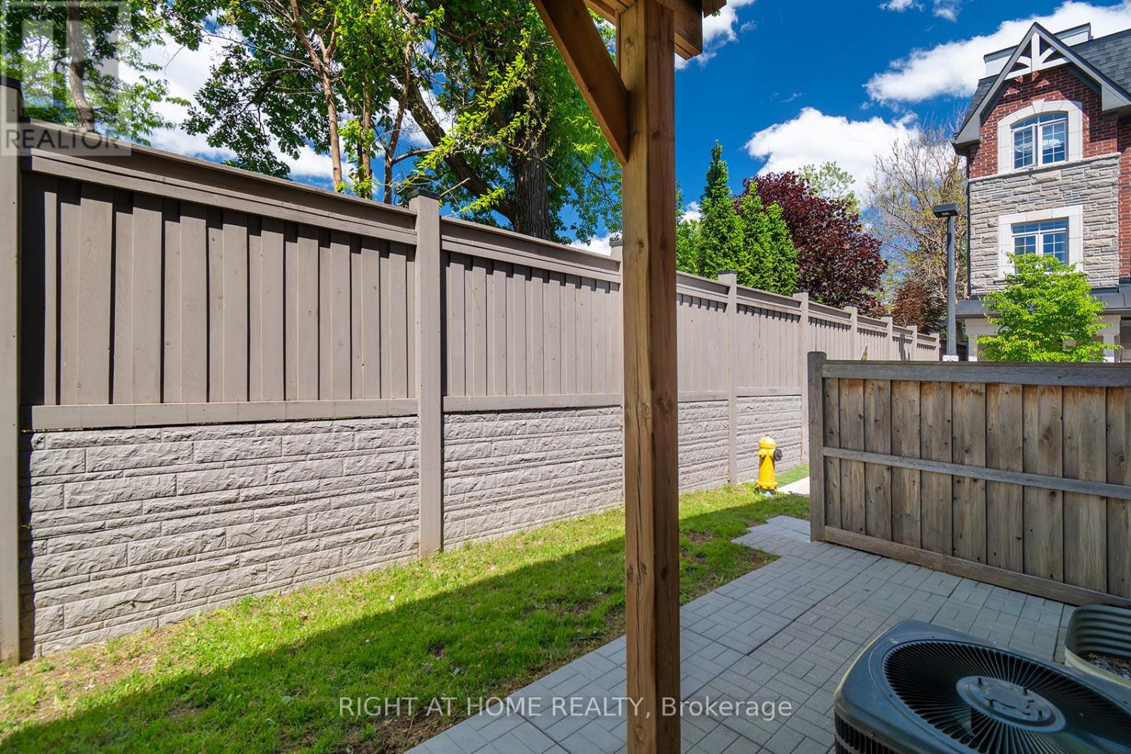 2 QUEEN MARY COURT - 38