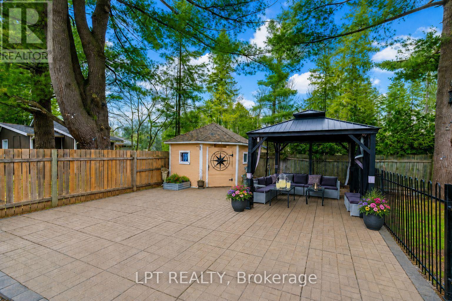 11 HARDWOOD DRIVE - 26