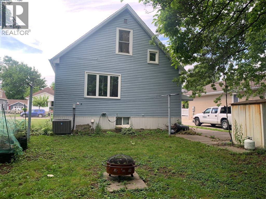 362 MARIA STREET - 3