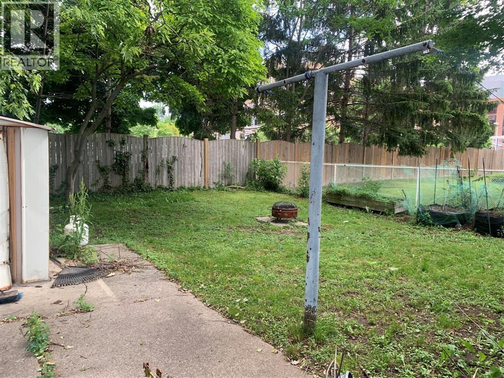 362 MARIA STREET - 4