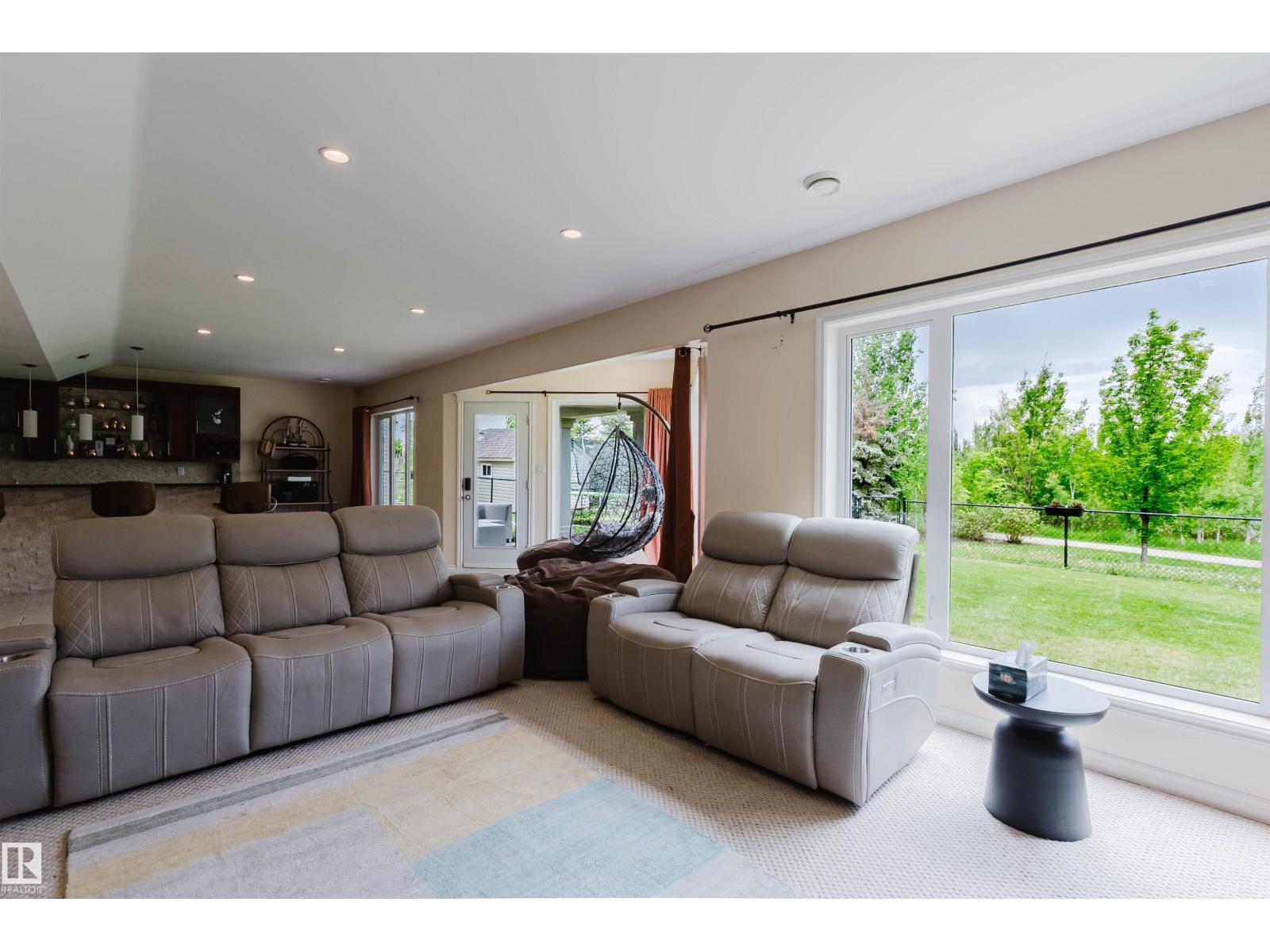 20524 58 AV NW — photo 54