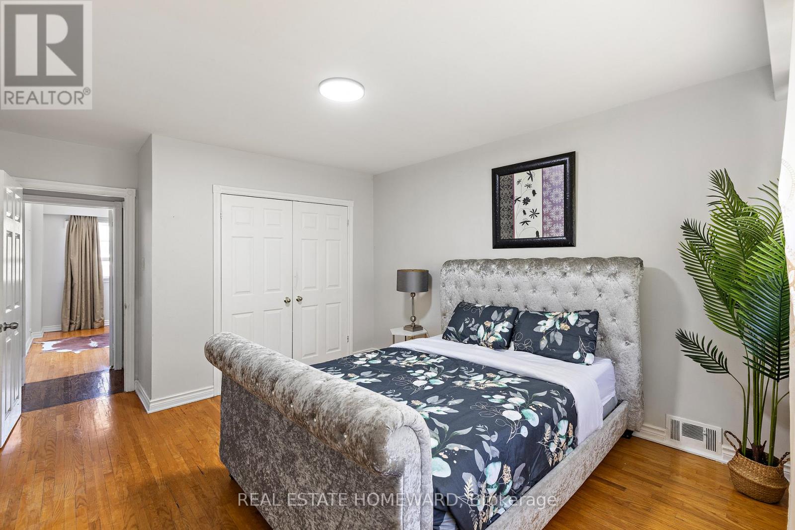 85 LETCHWORTH CRESCENT - 17