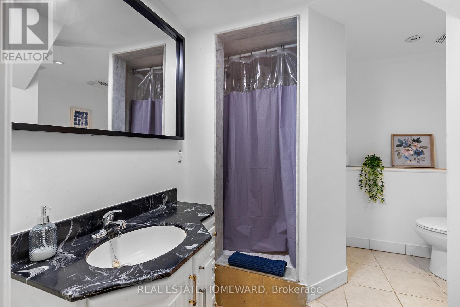 85 LETCHWORTH CRESCENT - 24