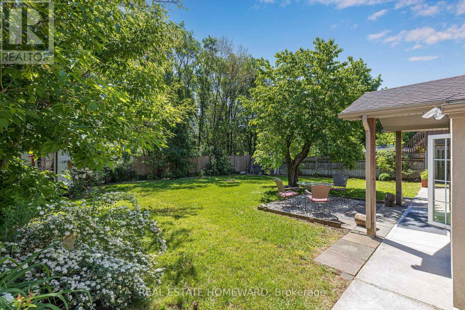 85 LETCHWORTH CRESCENT - 28
