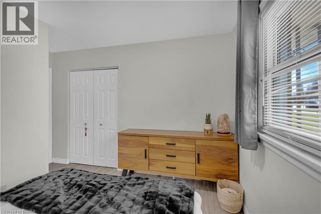 450 HIGHLAND Road E - 12
