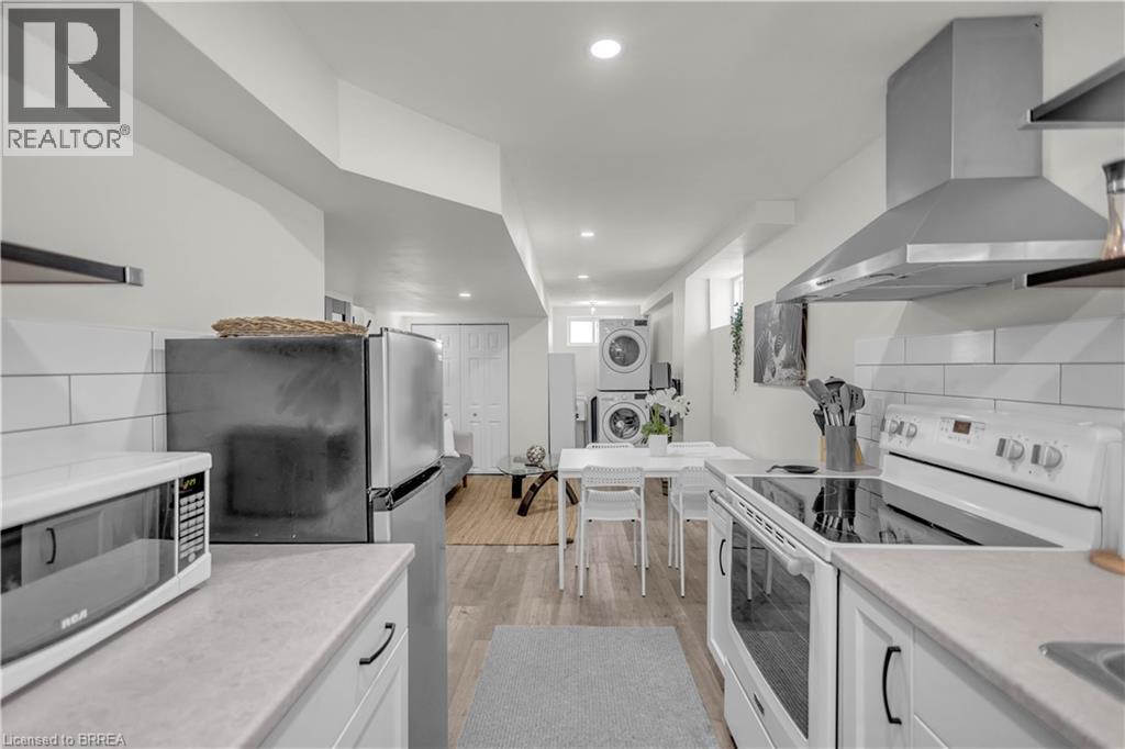 450 HIGHLAND Road E - 27