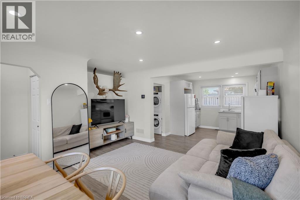 450 HIGHLAND Road E - 5