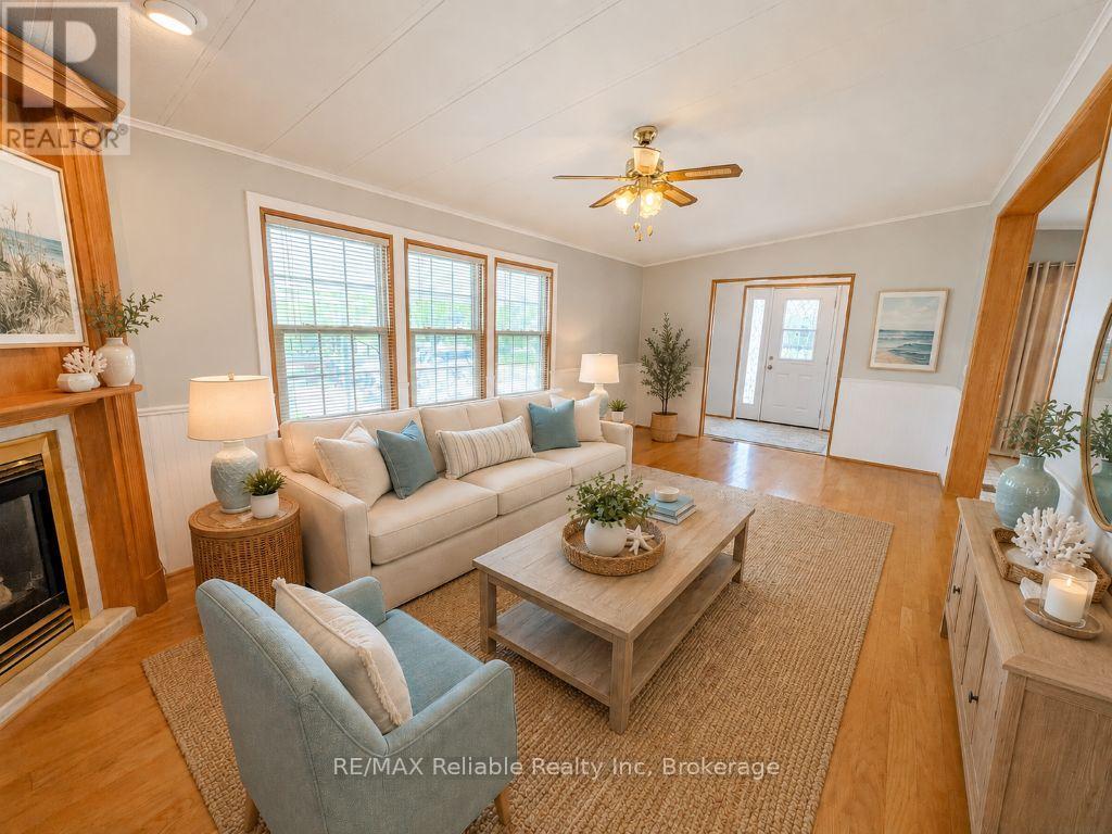 144 SANDBAGGER CRESCENT - 8