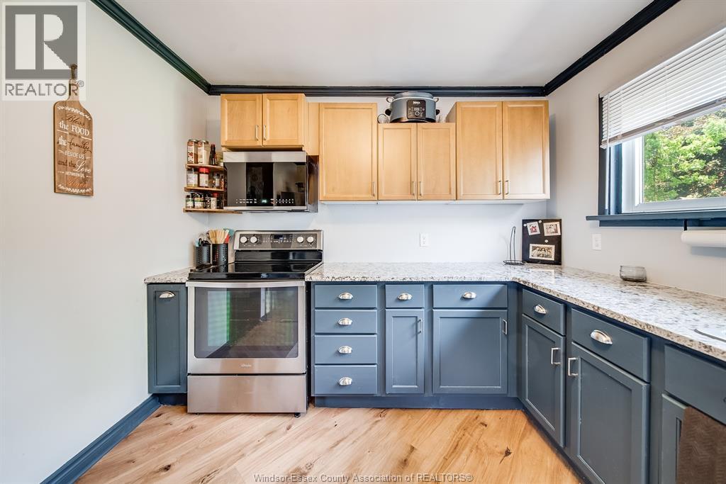 8 SARAH STREET - 11