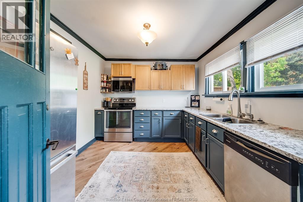 8 SARAH STREET - 13