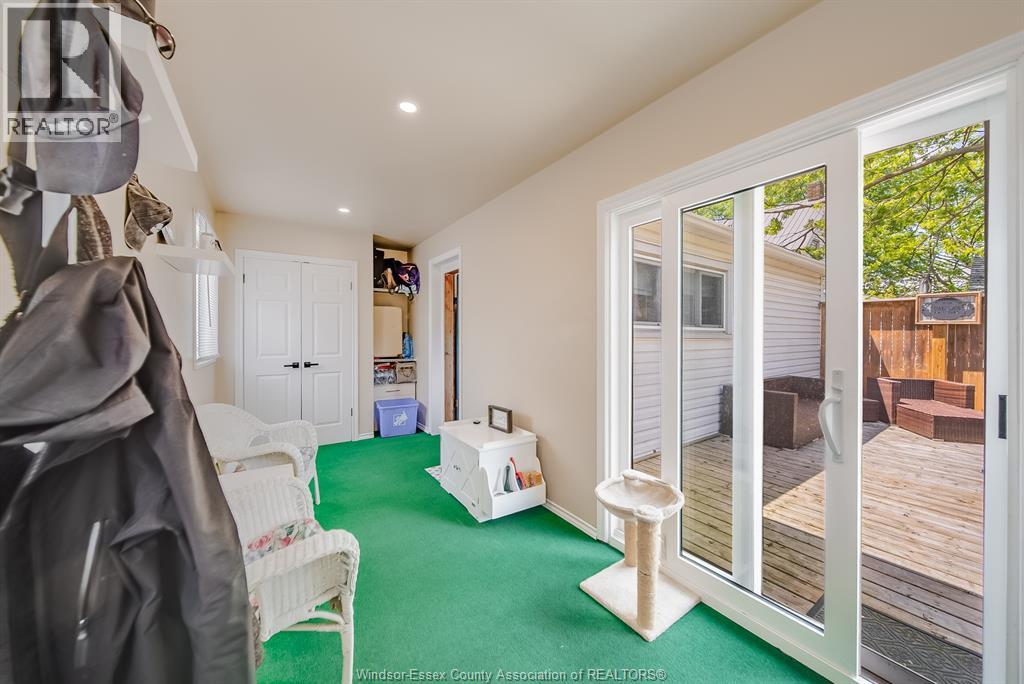 8 SARAH STREET - 25